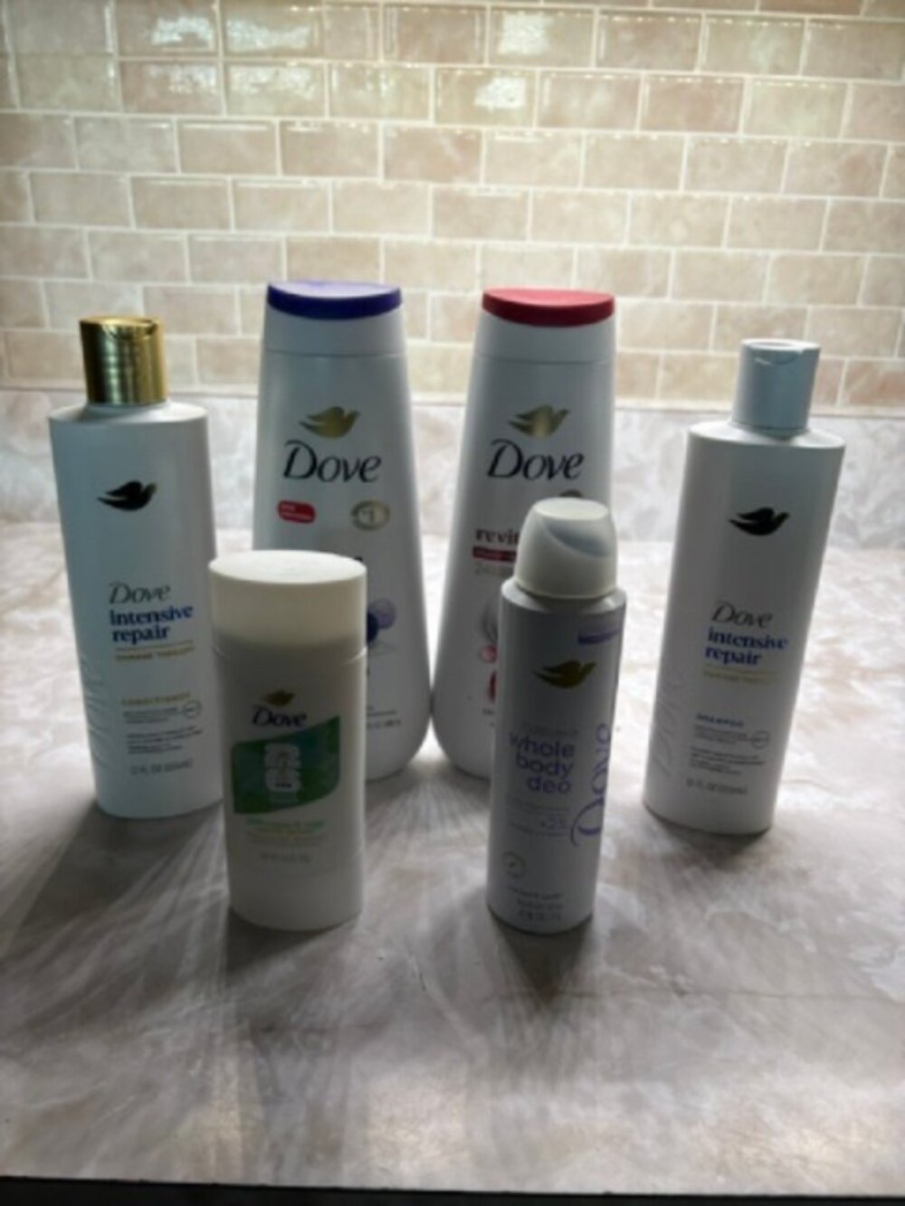 Dove Bath and deodorant bundle (7 peices)